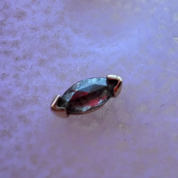 Diamond Press-fit End in Rose Gold from Mettle & Silver - Picture 7 of 8